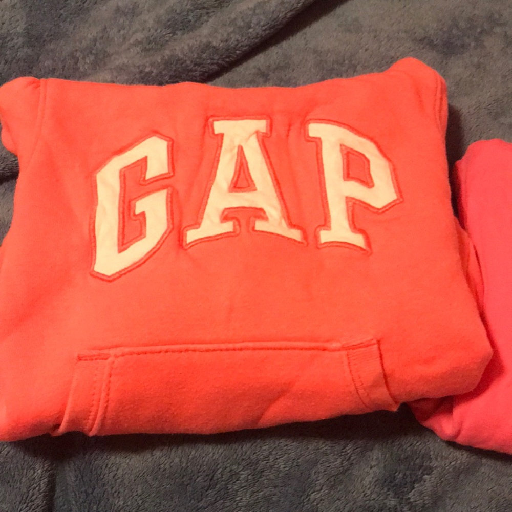 Sweaters - Picture 6 of 6